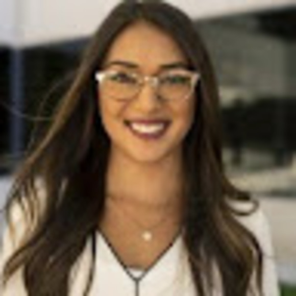 Meet your Posher, Mikaila - Picture 1 of 1
